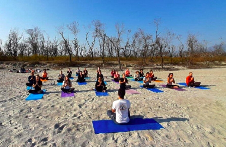 7 days yoga retreat in rishikesh
